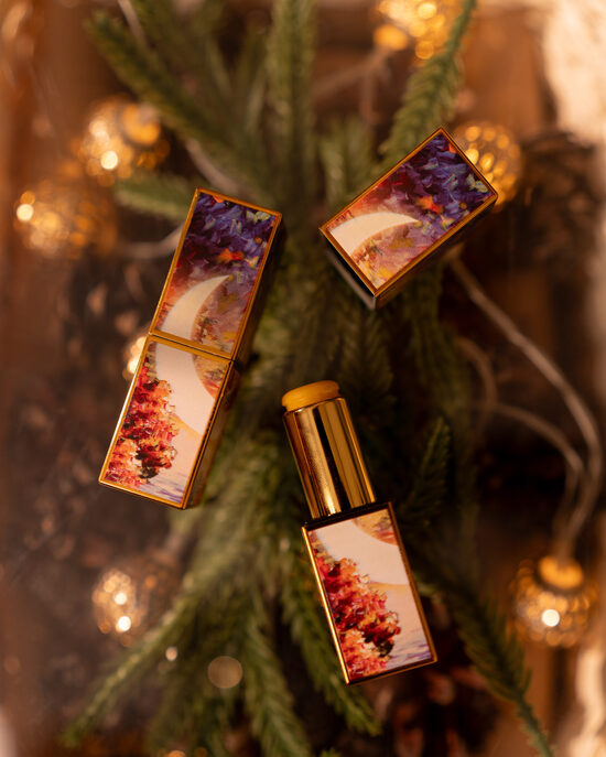 Lūpu balzams ar smiltsērkšķiem un mango (ar mēnesi un stirnu)